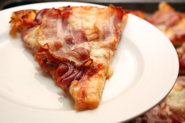 Pommes Pizza Pizza Con Patate Fritte — Rezepte Suchen